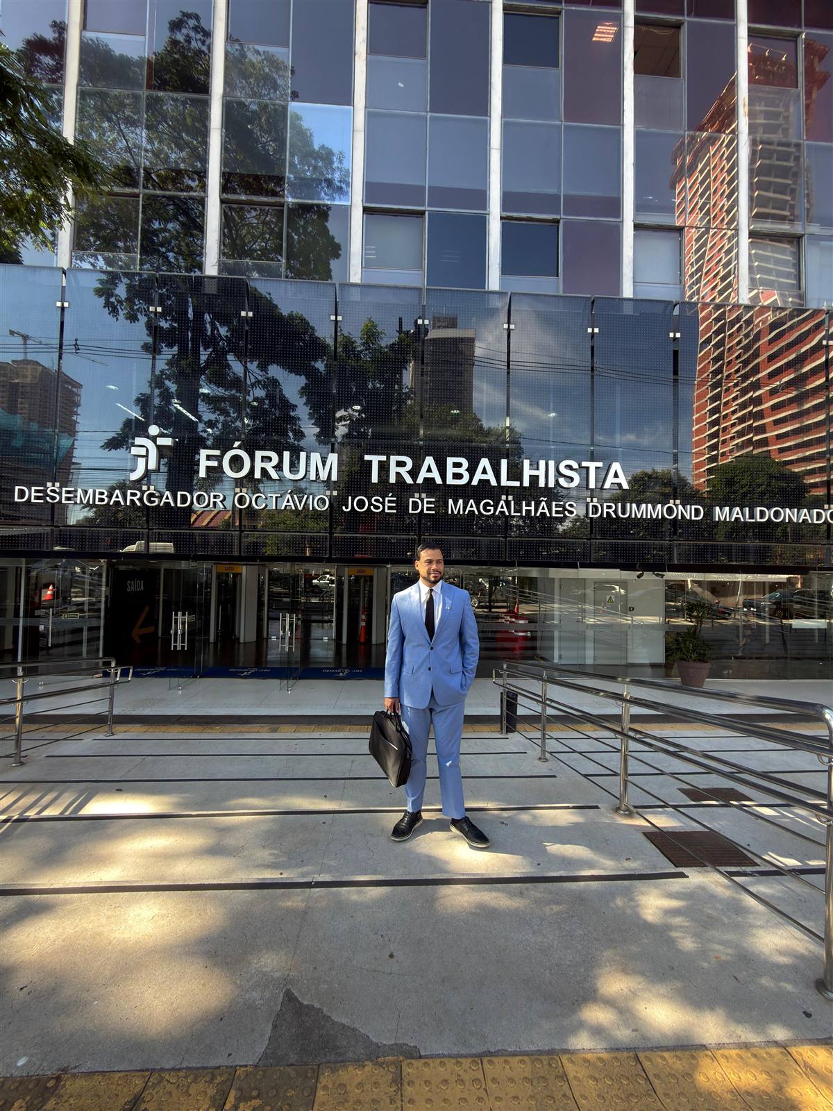 Fórum Trabalhista de Goiânia relacionado à atuação em Direito do Trabalho.